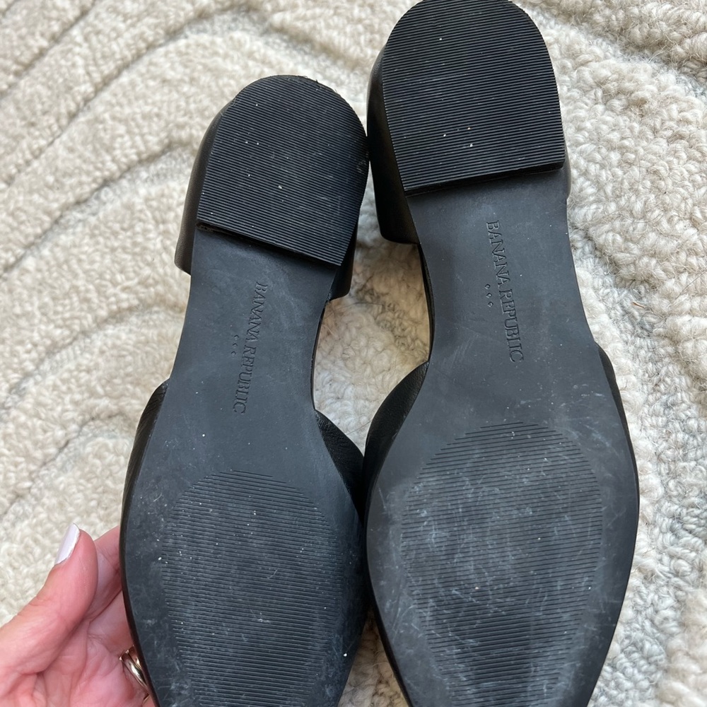 Flat black from Banana Republic - Picture 4 of 7